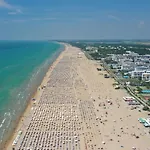 Lejlighed Seaside For 4 People In - Beahost