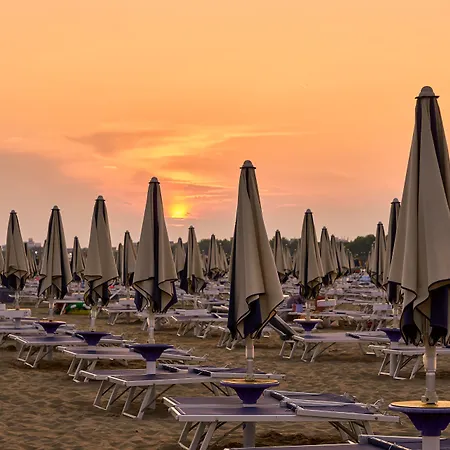 Seaside For 4 People In - Beahost Apartment Bibione