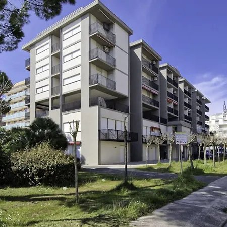 Seaside For 4 People In - Beahost Бибионе