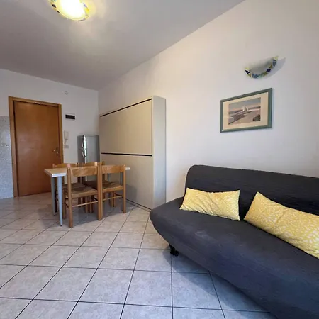 Апартаменты Seaside For 4 People In - Beahost Бибионе